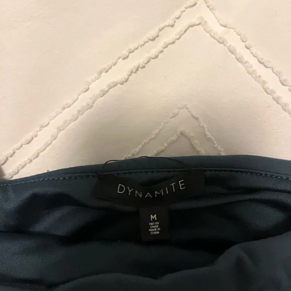 Dynamite Crop Top - Picture 2 of 3